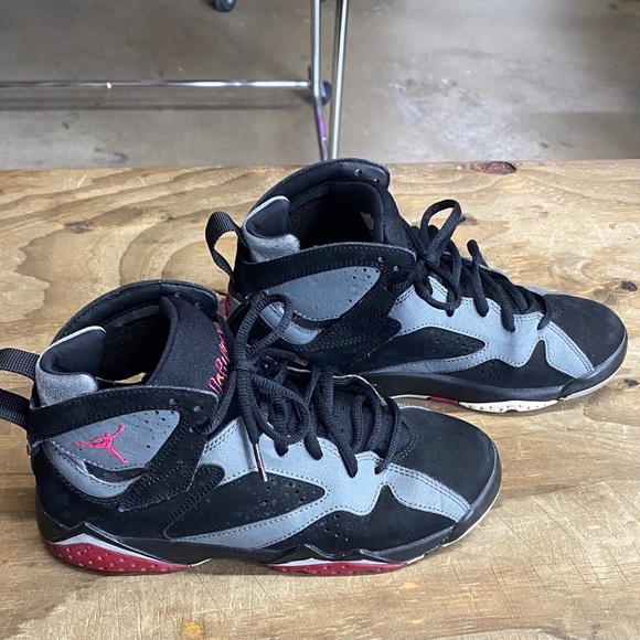 Nike Jordan 7 Retro Sport Fuchsia GS 2015 Grade School Size 5.5Y - Picture 2 of 6